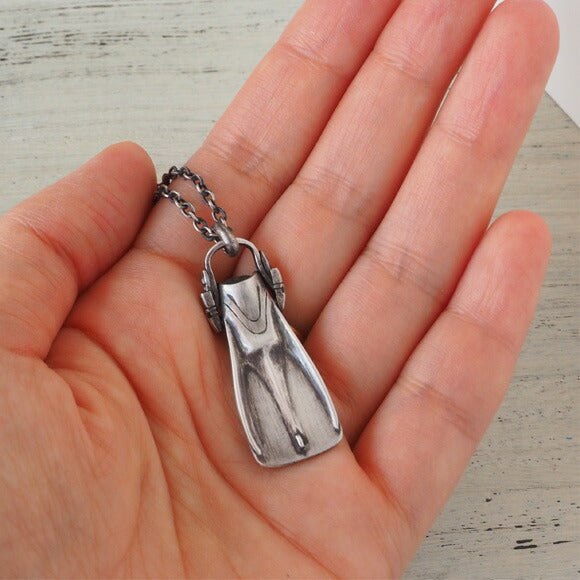 small right Fin necklace for handmade accessories divers silver [SR-NL-14] 