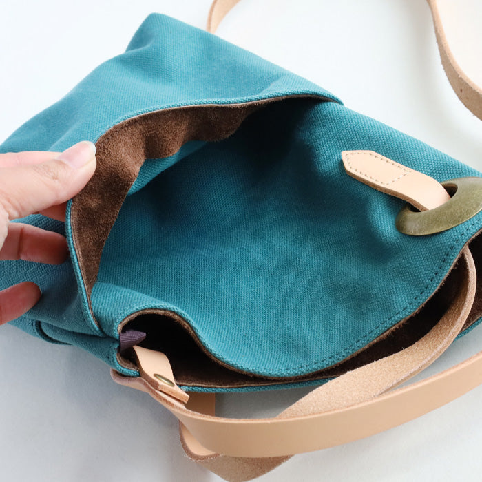 ulazan(ウラザン) alter(アルテ) アシンメトリー 撥水キャンバス ポシェット コーラルブルー レディース メンズ [U0211-CBL]