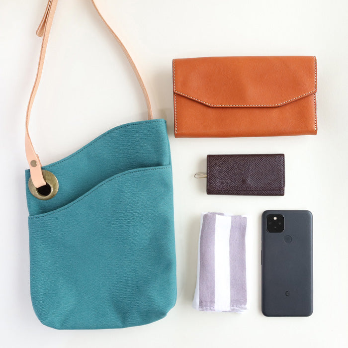 ulazan(ウラザン) alter(アルテ) アシンメトリー 撥水キャンバス ポシェット コーラルブルー レディース メンズ [U0211-CBL]