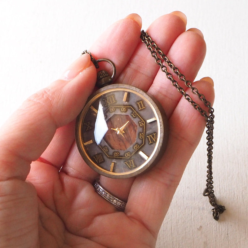 vie（ヴィー） 手作り懐中時計 “antique wood -アンティークウッド-” [WB-084]